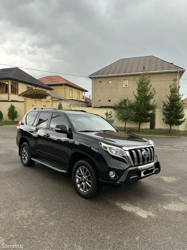 Toyota Land Cruiser Prado 2013 · 4.0 AT