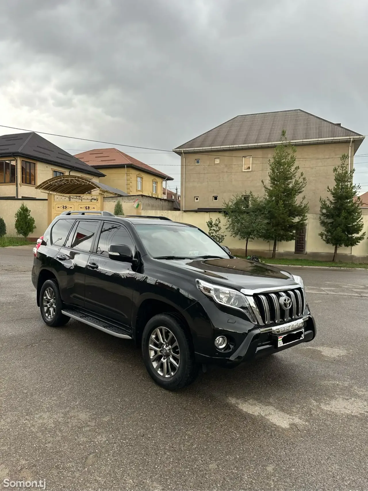 Toyota Land Cruiser Prado 2013 · 4.0 AT