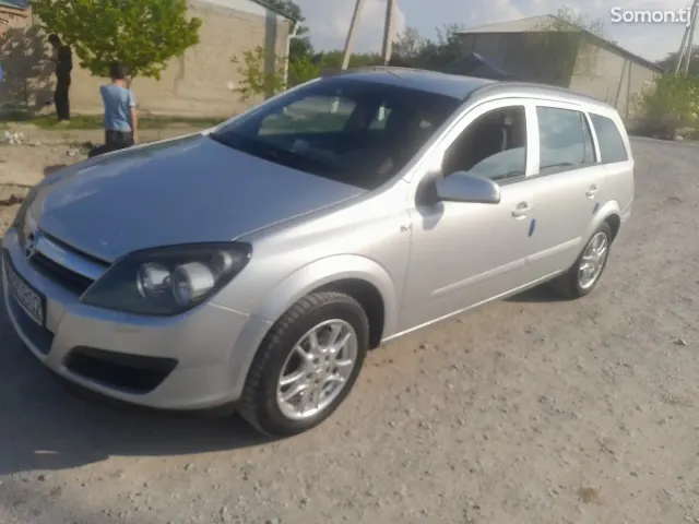 Opel Astra H 2006 · 1.8 MT