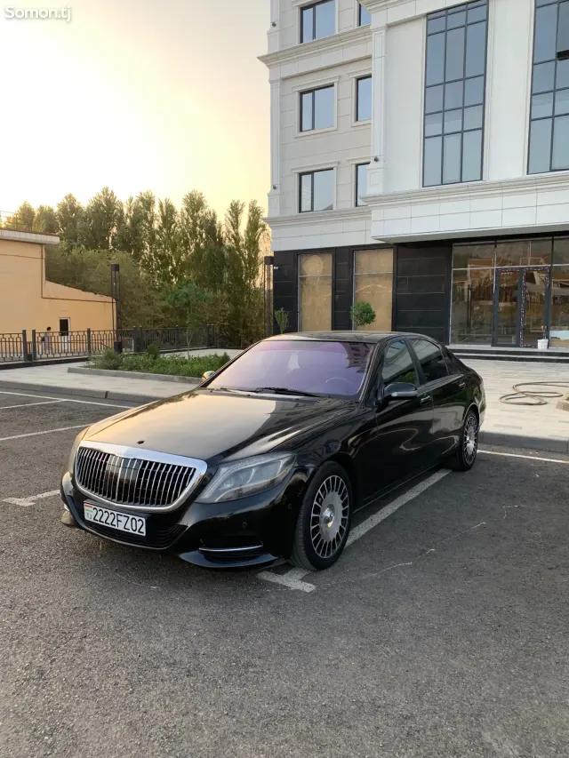 Mercedes-Benz S class 2004 · 5.0 AT