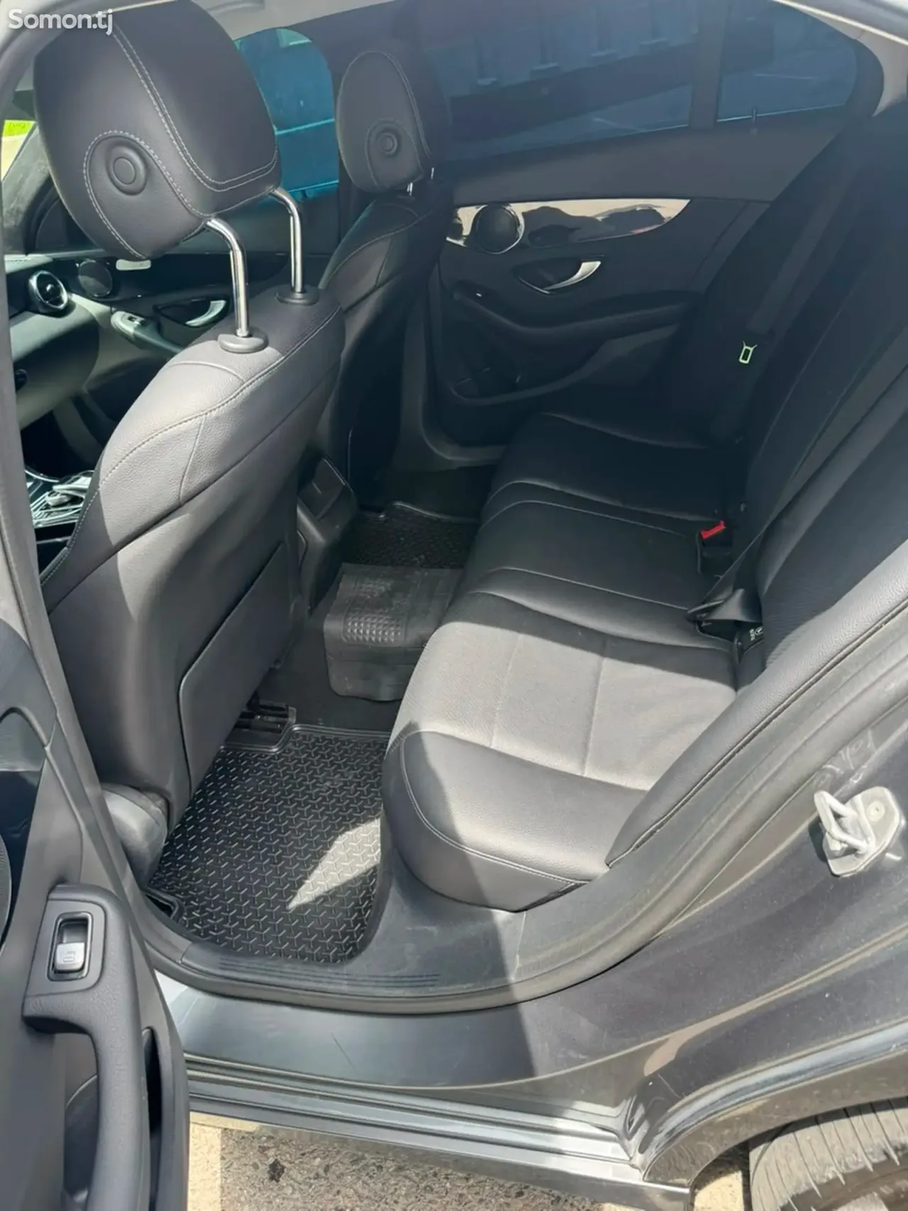 Mercedes-Benz C class 2017 · 2.0 AT