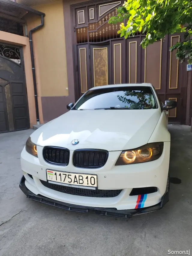 BMW 3 series 2010 · 2.0 AT