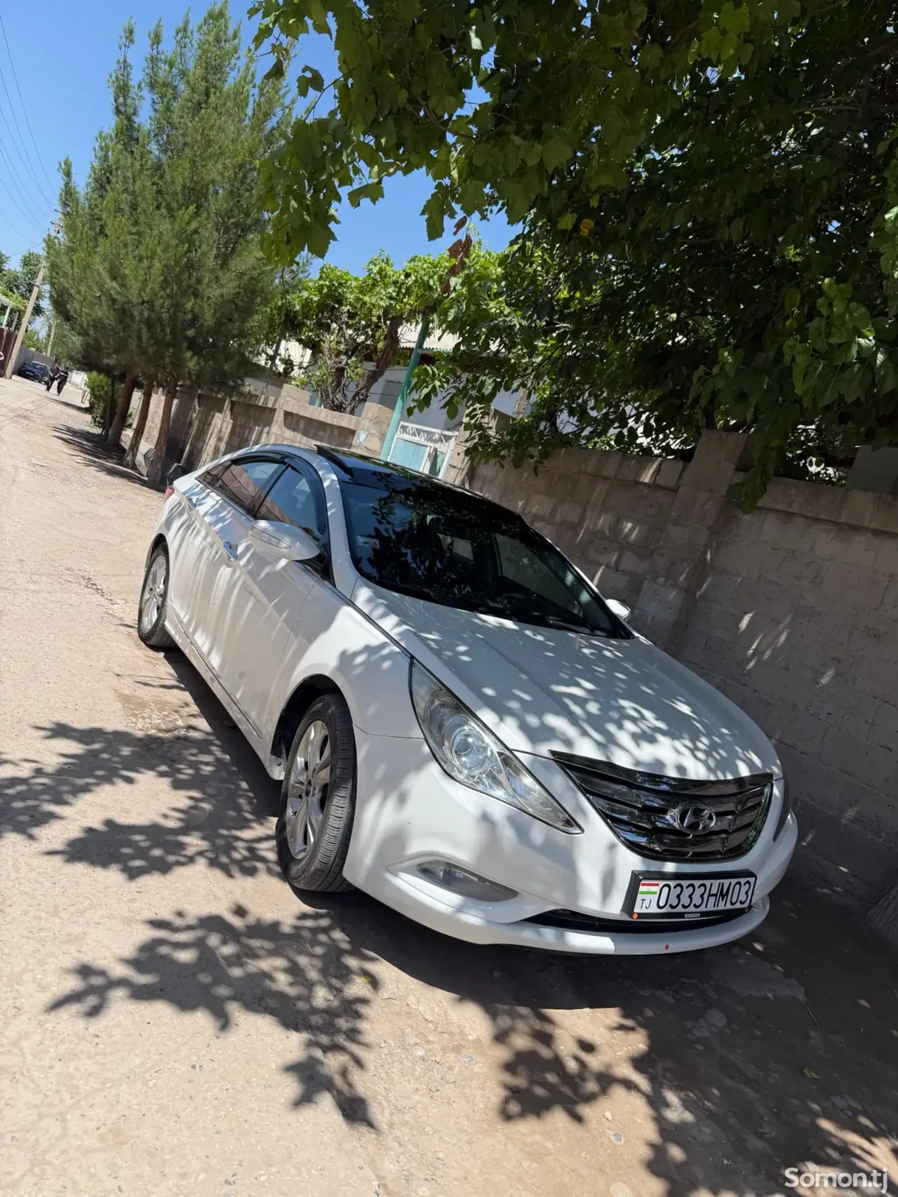 Hyundai Sonata 2011 · 2.0 AT