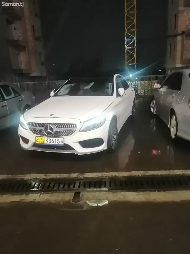 Mercedes-Benz C class 2018 · 2.0 AT