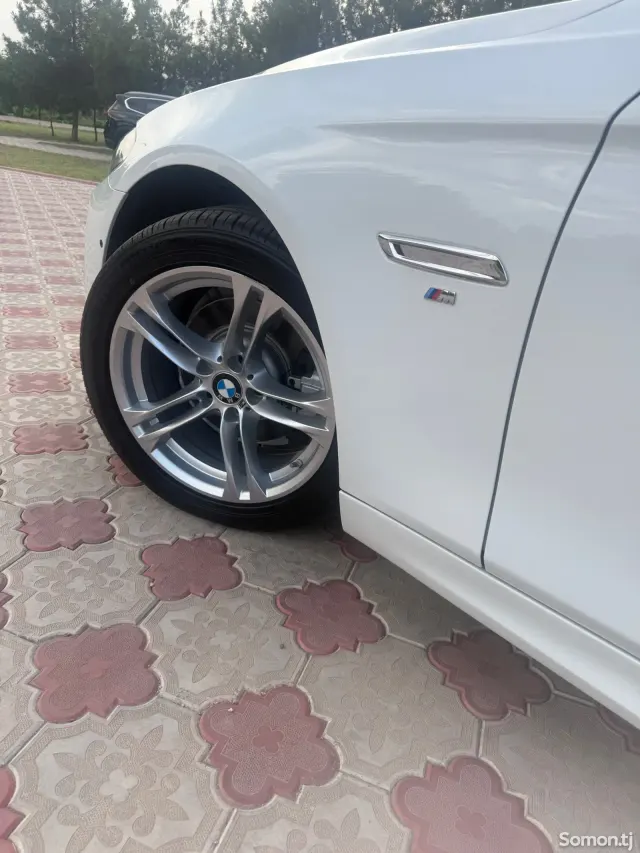 BMW 5 series 2016 · 2.0 AT