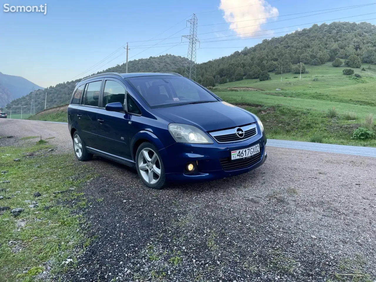Opel Zafira 2006 · 2.2 MT