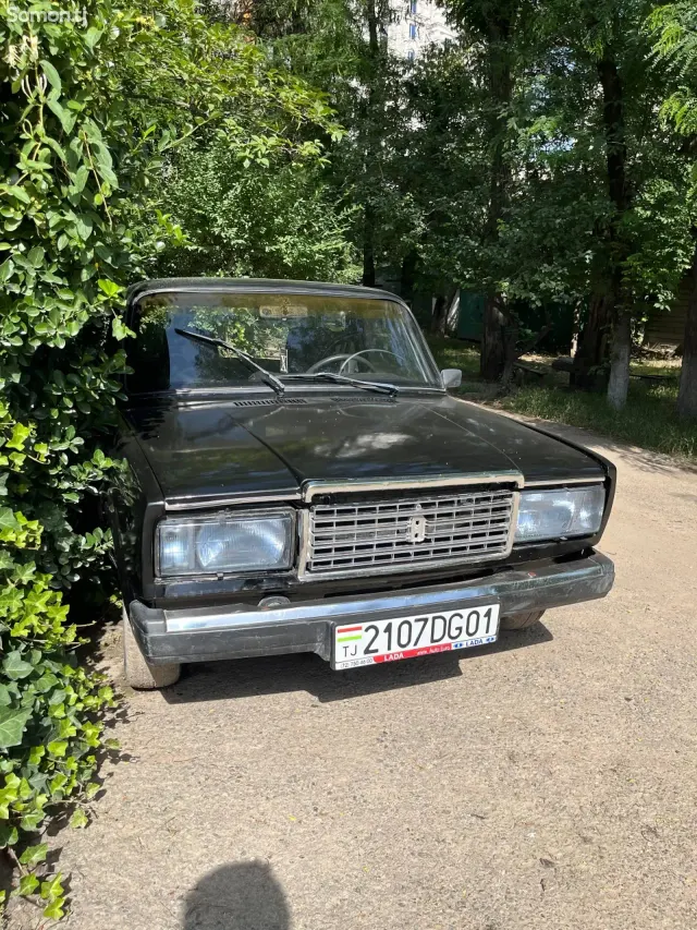 Lada (ВАЗ) 2107 2004 · 1.6 MT