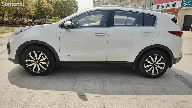 Kia K5 2017 · 1.6 AT