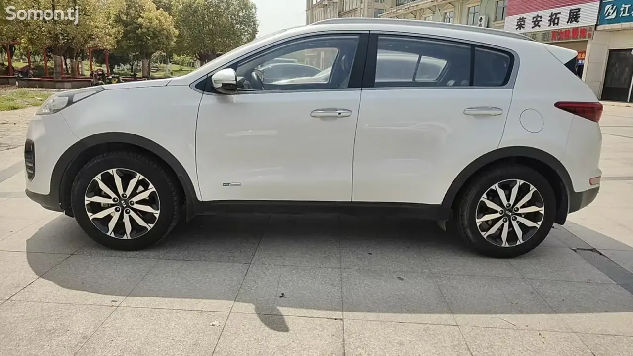 Kia K5 2017 · 1.6 AT