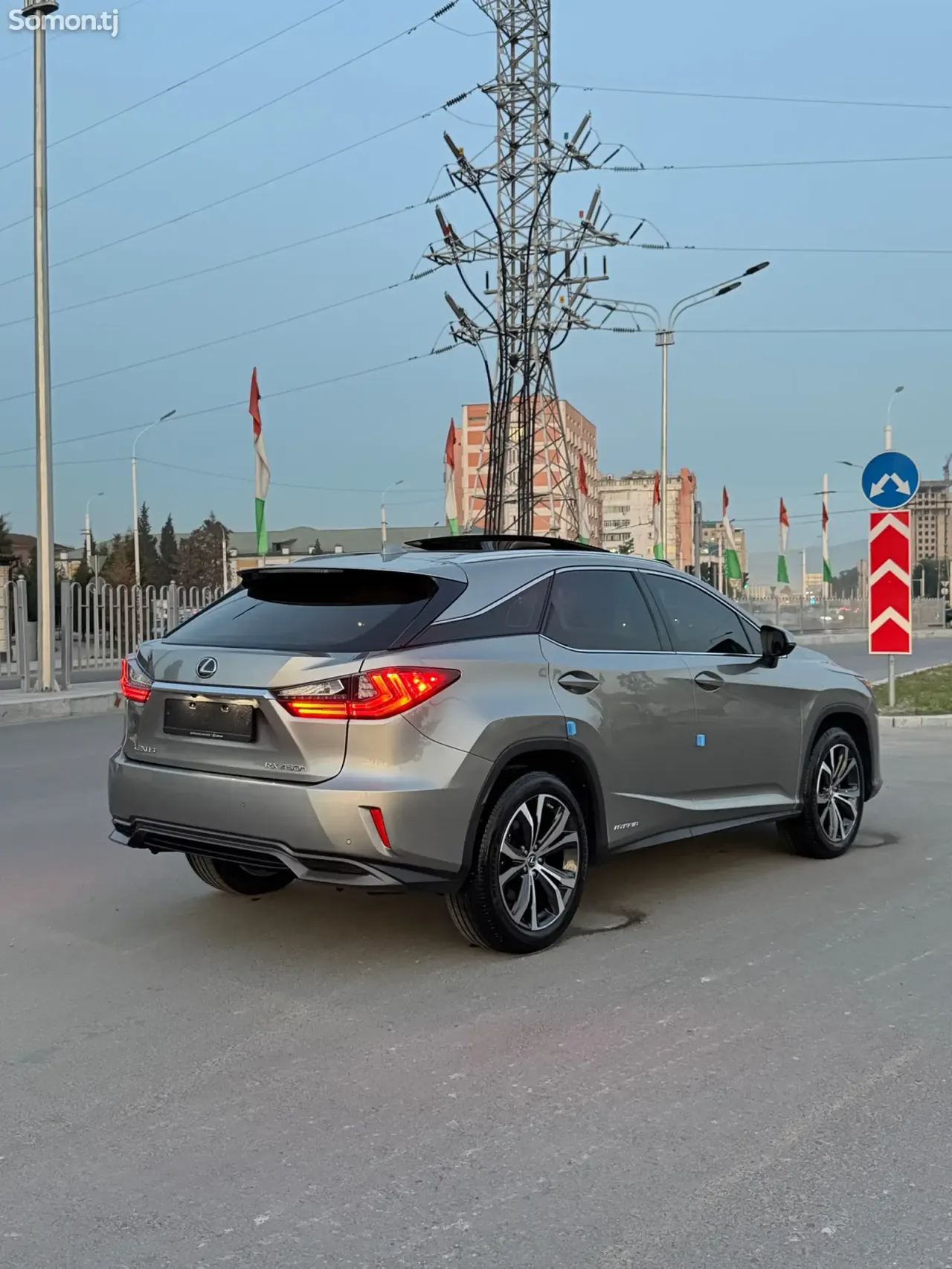Lexus RX series 2018 · 4.5 AT
