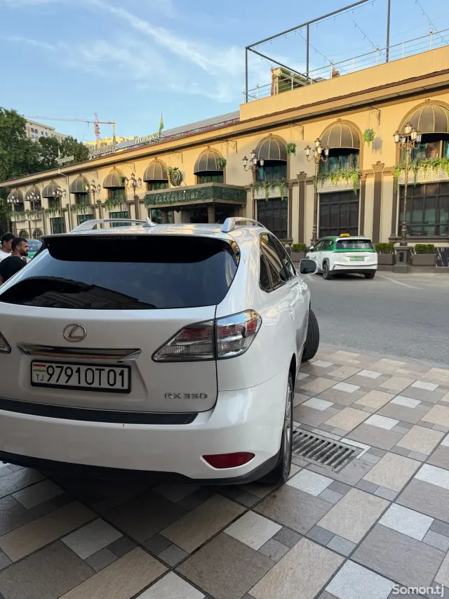 Lexus RX series 2012 · 3.5 AT