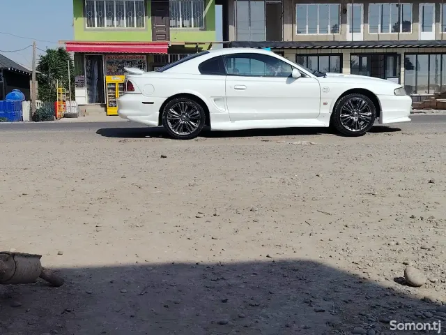 Ford Mustang 1998 · 3.8 AT