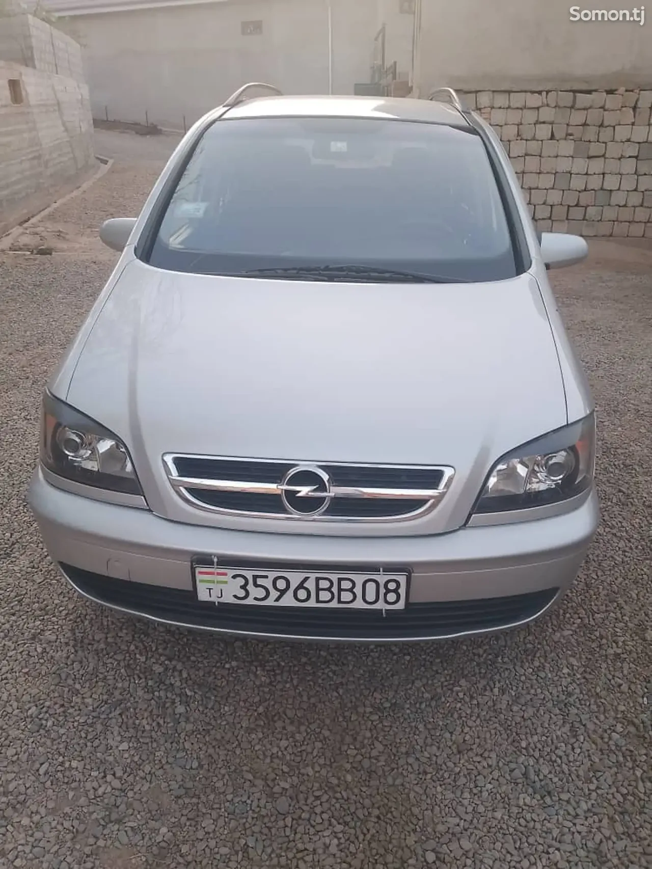 Opel Zafira 2006 · 1.8 MT