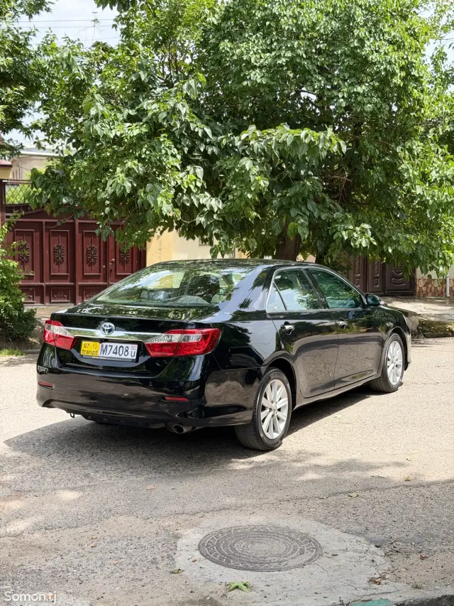 Toyota Camry 2015 · 2.5 AT