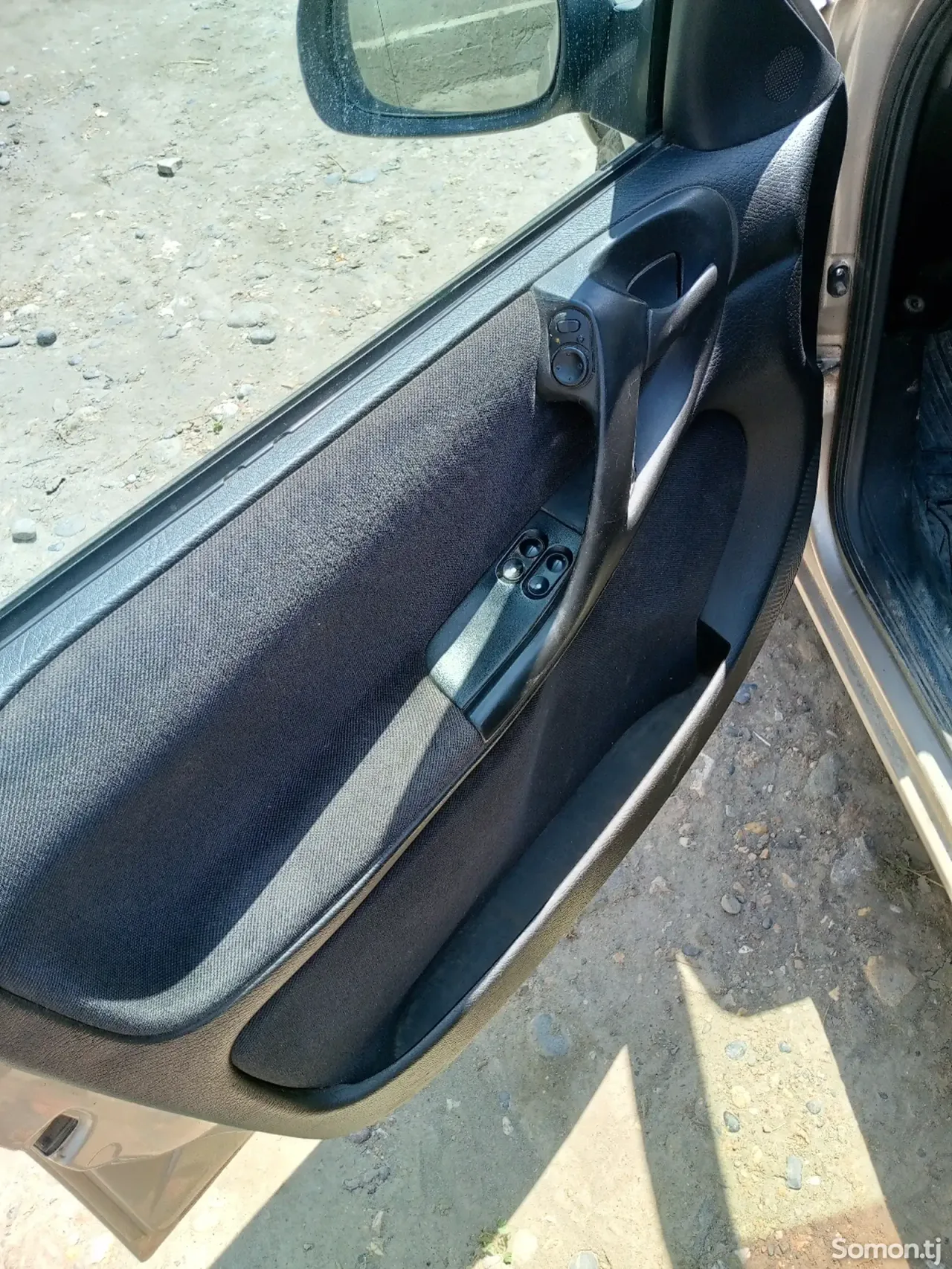 Opel Astra F 1998 · 1.6 MT