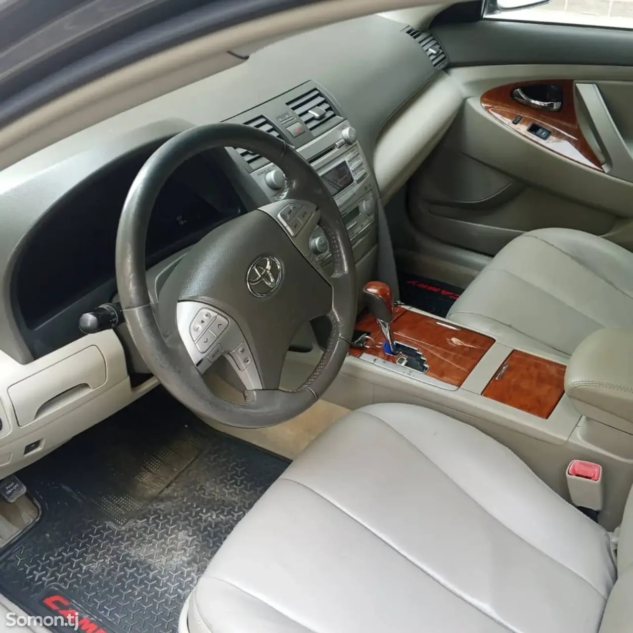 Toyota Camry 2011 · 3.5 AT