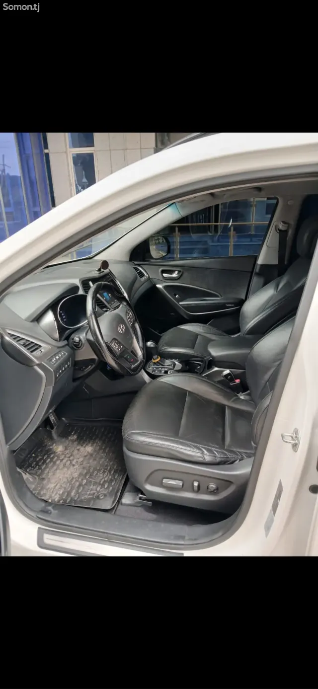 Hyundai Santa Fe 2017 · 2.2 AT