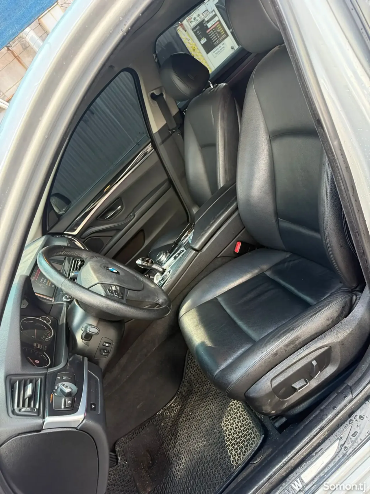 BMW 5 series 2015 · 2.0 AT
