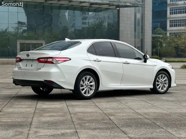 Toyota Camry 2023 · 2.5 AT