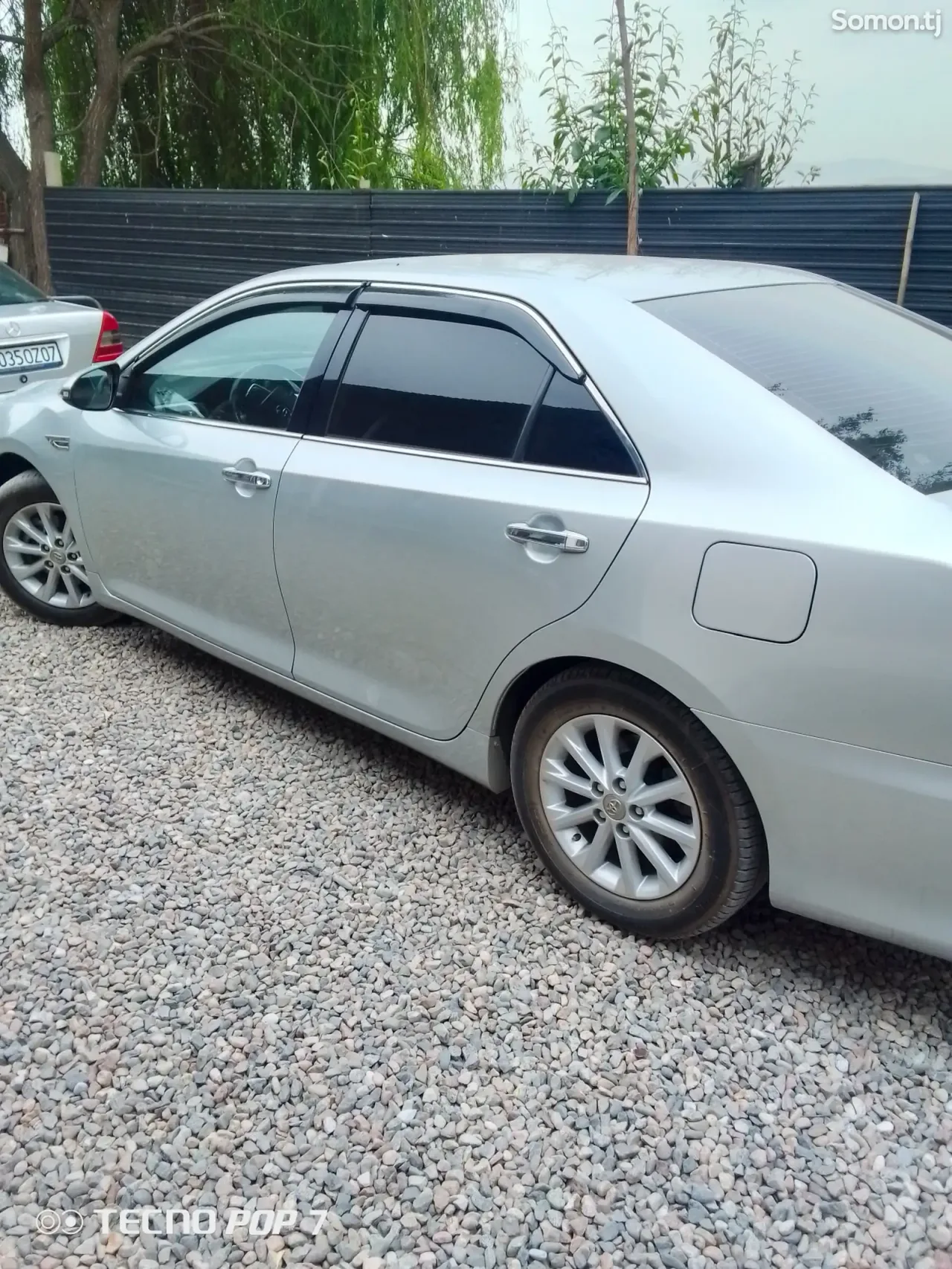 Toyota Camry 2015 · 2.0 AT