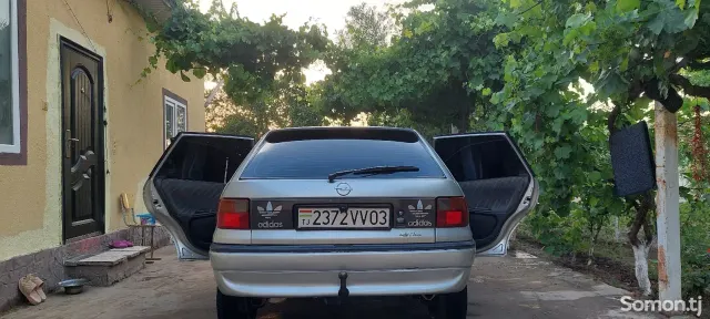 Opel Astra F 1997 · 0.6 MT