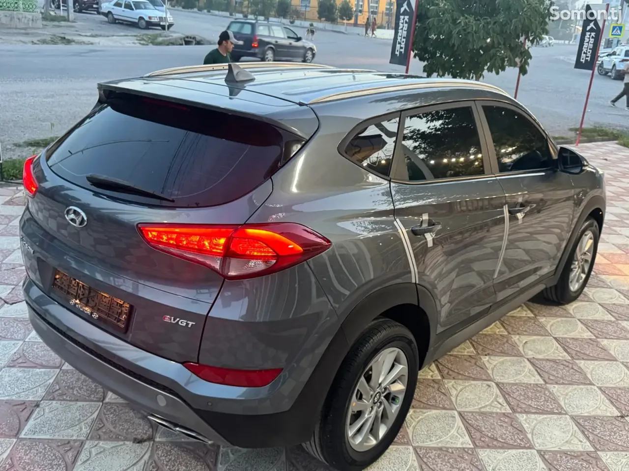 Hyundai Tucson 2015 · 2.0 AT