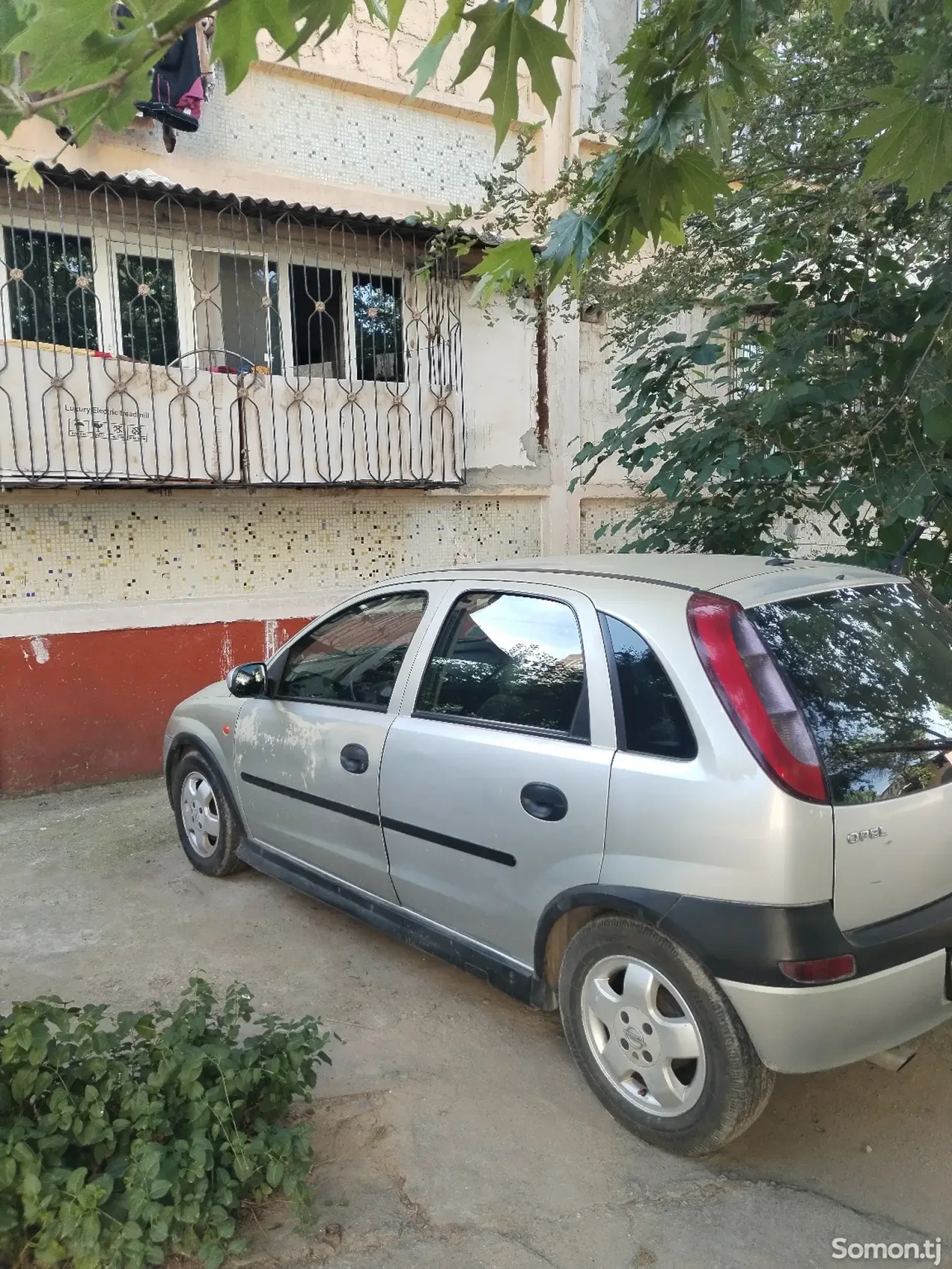 Opel Corsa 2001 · 1.6 AT