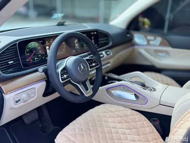 Mercedes-Benz GLS 2021 · 4.5 AT