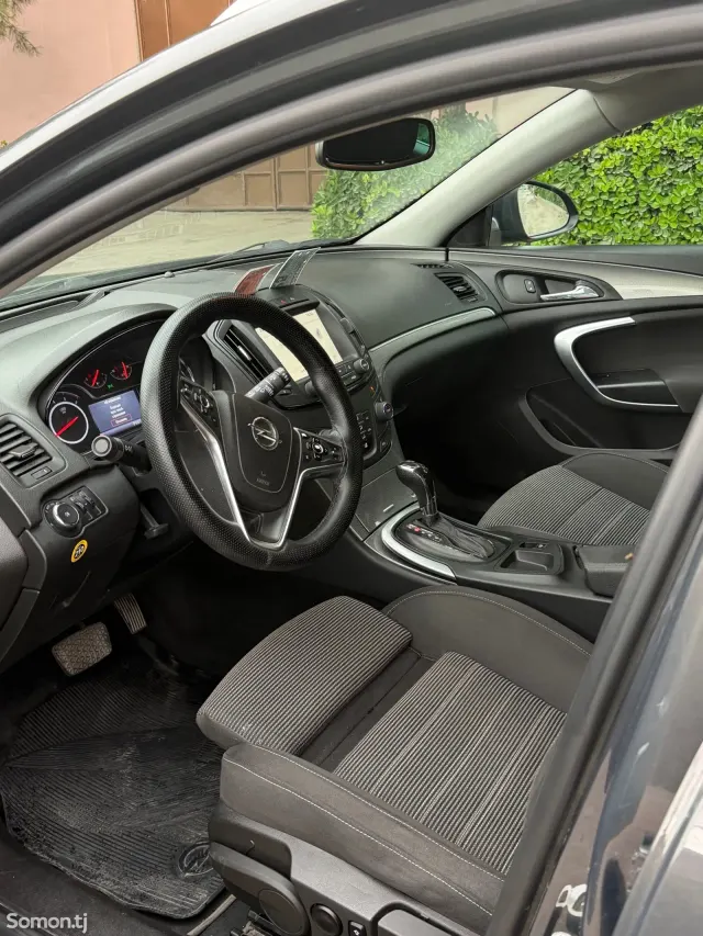 Opel Insignia 2014 · 2.0 AT
