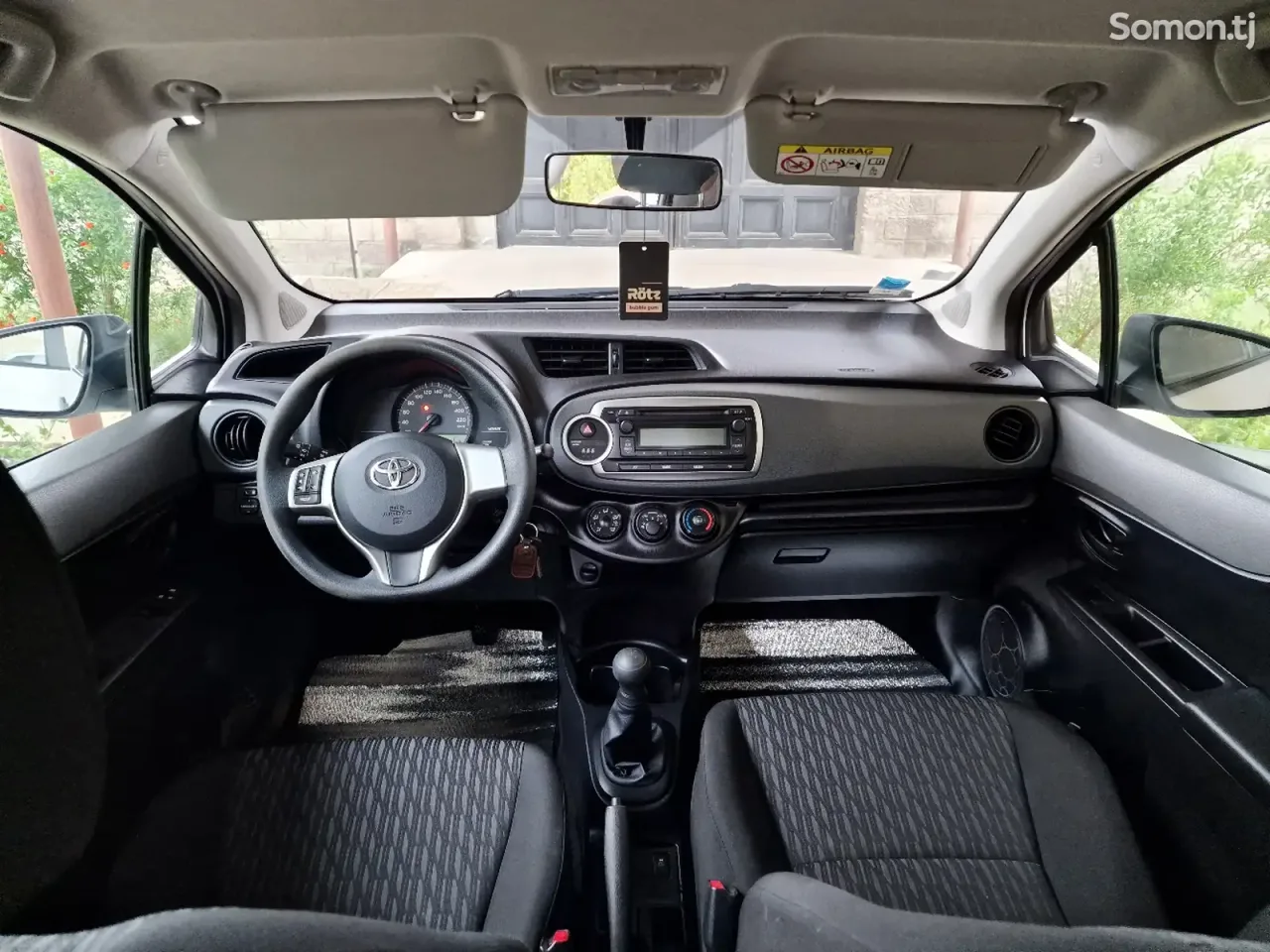 Toyota Yaris 2014 · 1.0 MT