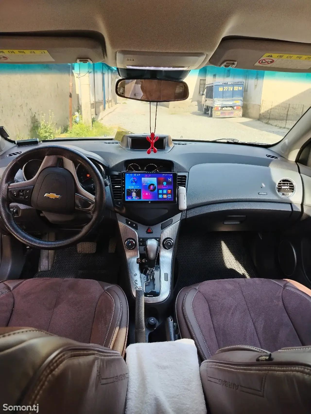 Chevrolet Cruze 2011 · 1.8 AT