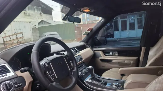Land Rover Range Rover Sport 2011 · 0.4 AT