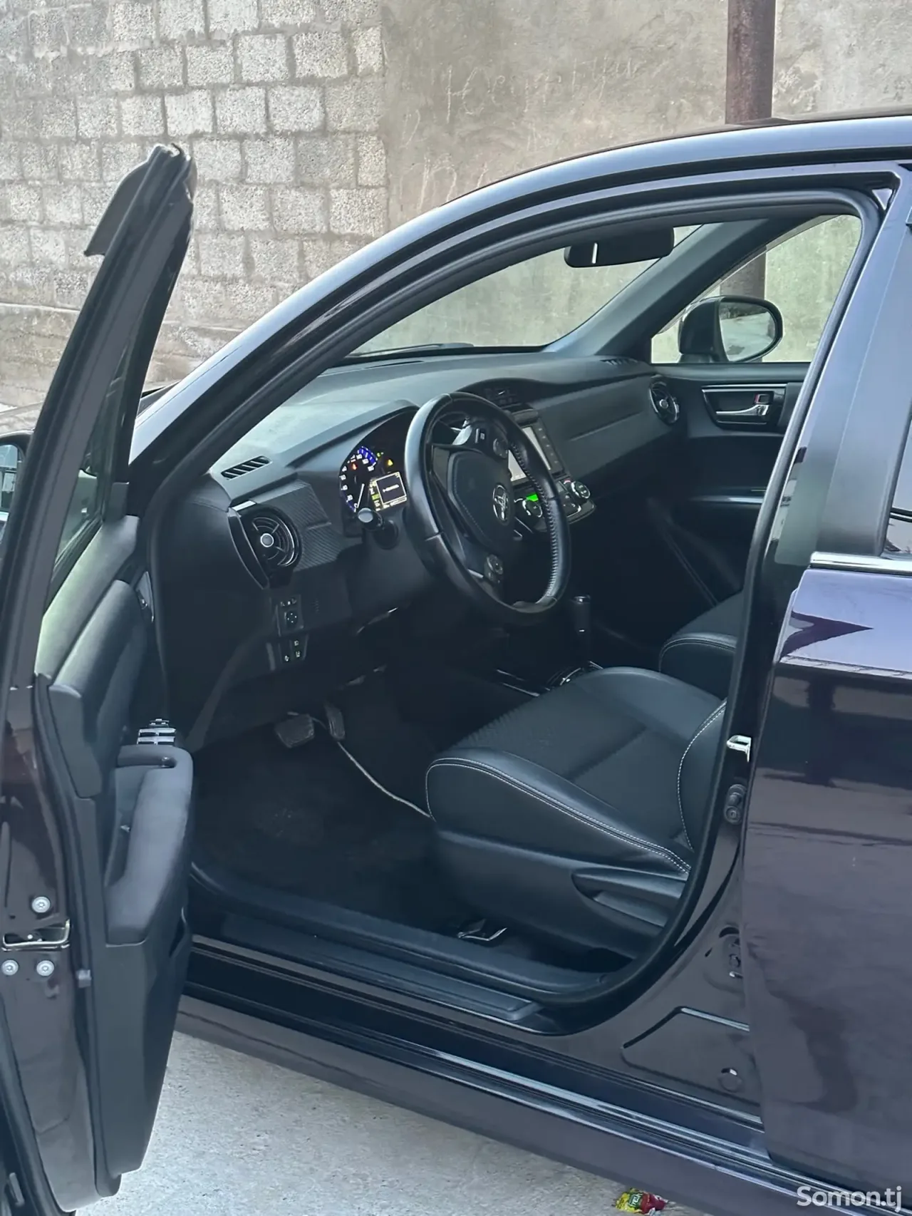 Toyota Fielder 2015 · 1.5 AT