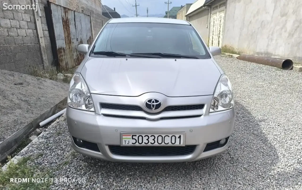 Toyota Corolla Verso 2007 · 1.8 MT