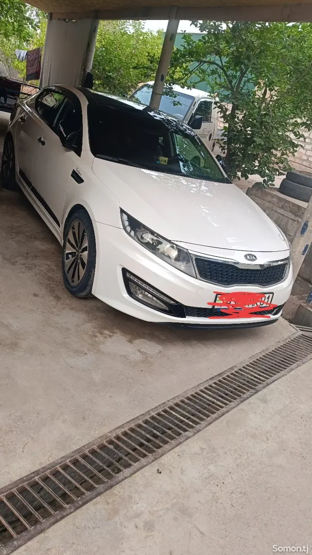 Kia K5 2011 · 2.0 AT