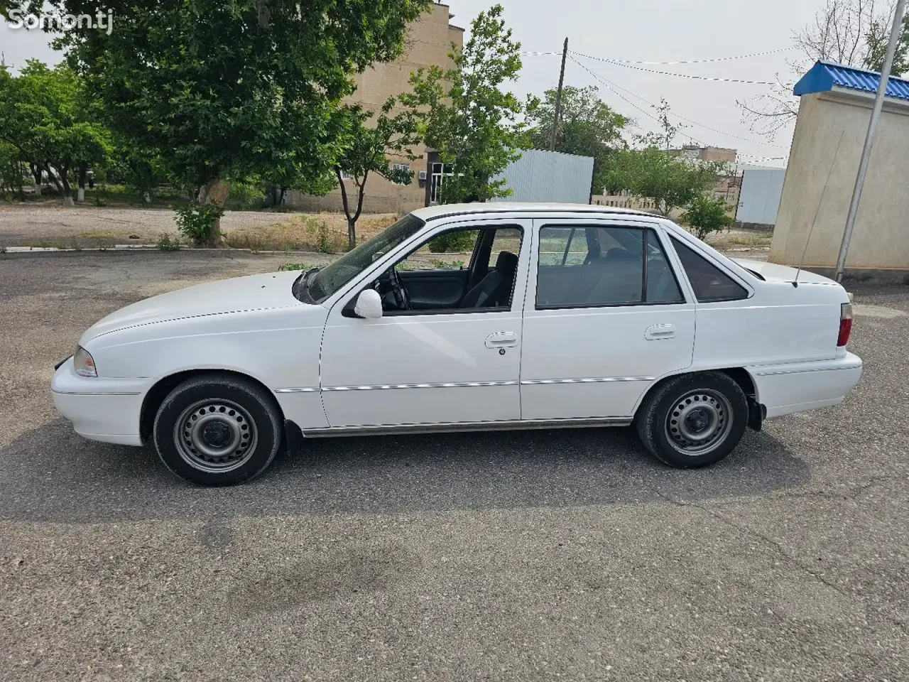 Daewoo Nexia 1996 · 1.6 AT