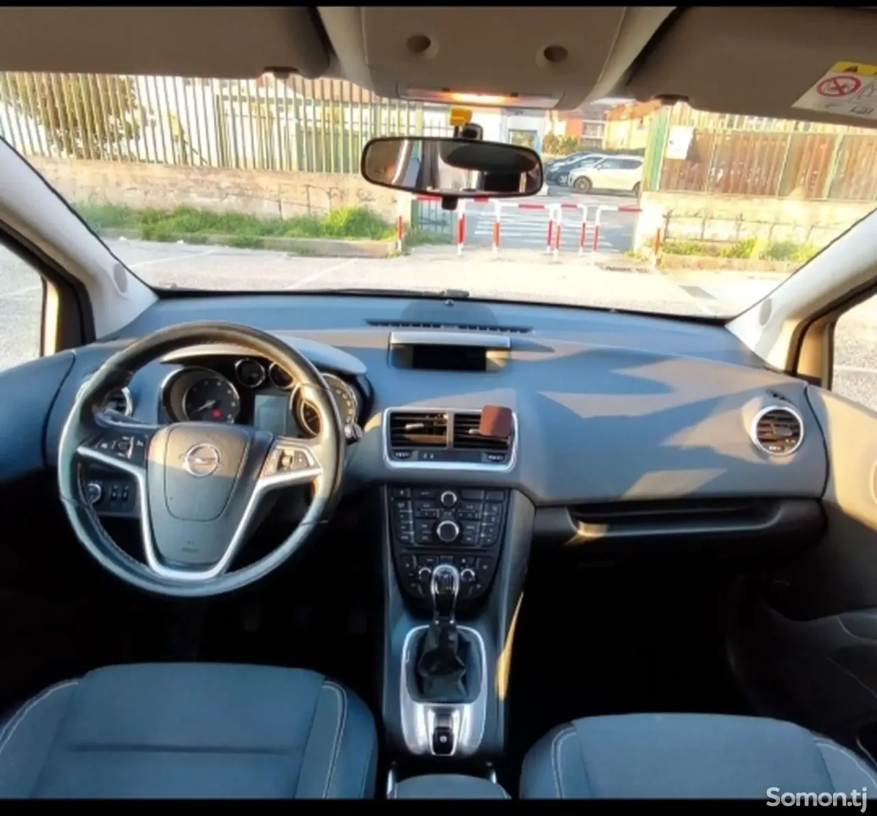 Opel Meriva 2015 · 1.6 MT