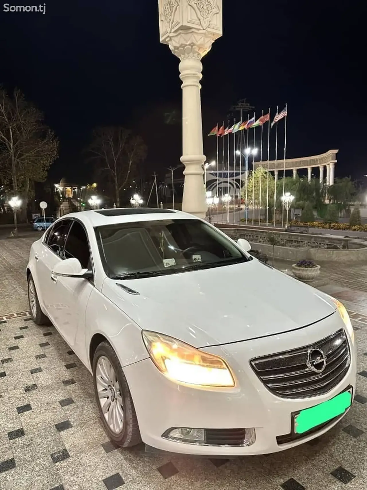 Opel Insignia 2012 · 2.0 AT