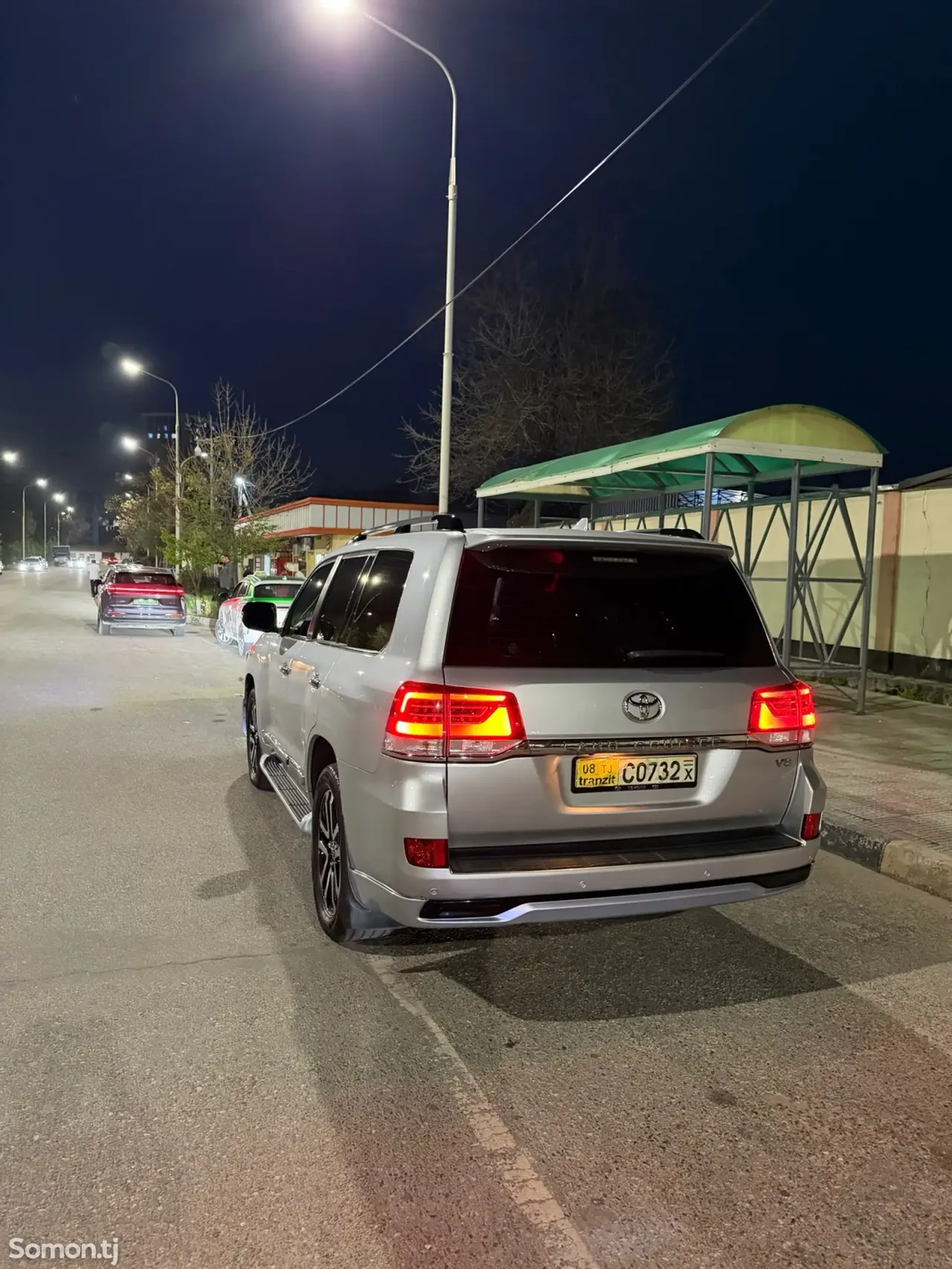 Toyota Land Cruiser 2018 · 4.7 AT