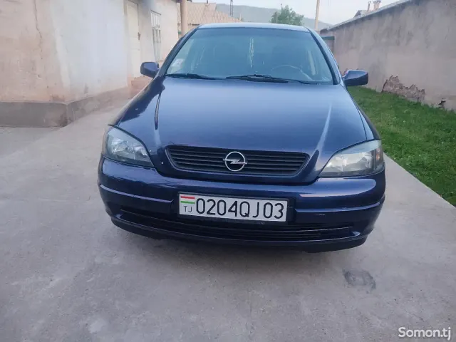 Opel Astra G 1998 · 1.6 MT