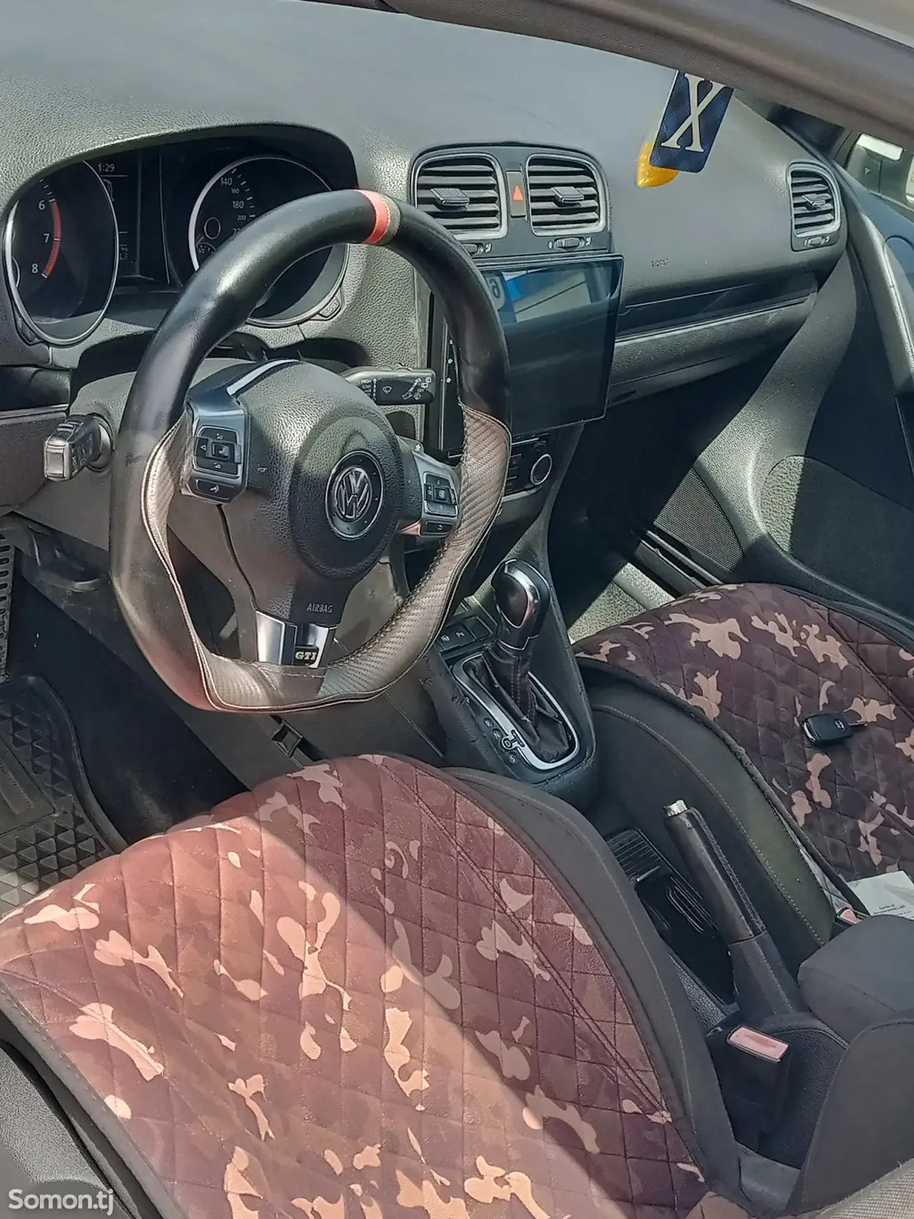 Volkswagen Golf 2012 · 2.0 AT