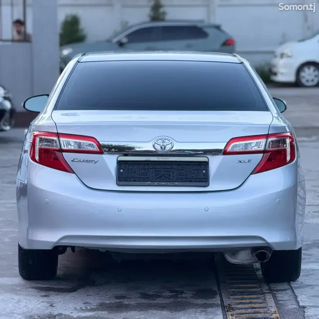 Toyota Camry 2013 · 2.5 AT