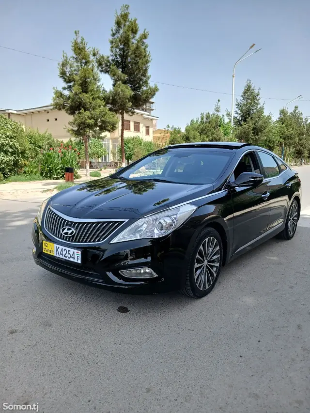 Hyundai Grandeur 2014 · 3.0 AT