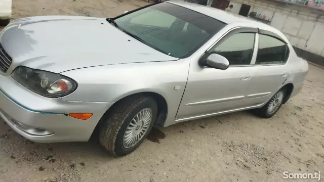 Nissan Maxima 2000 · 2.0 AT