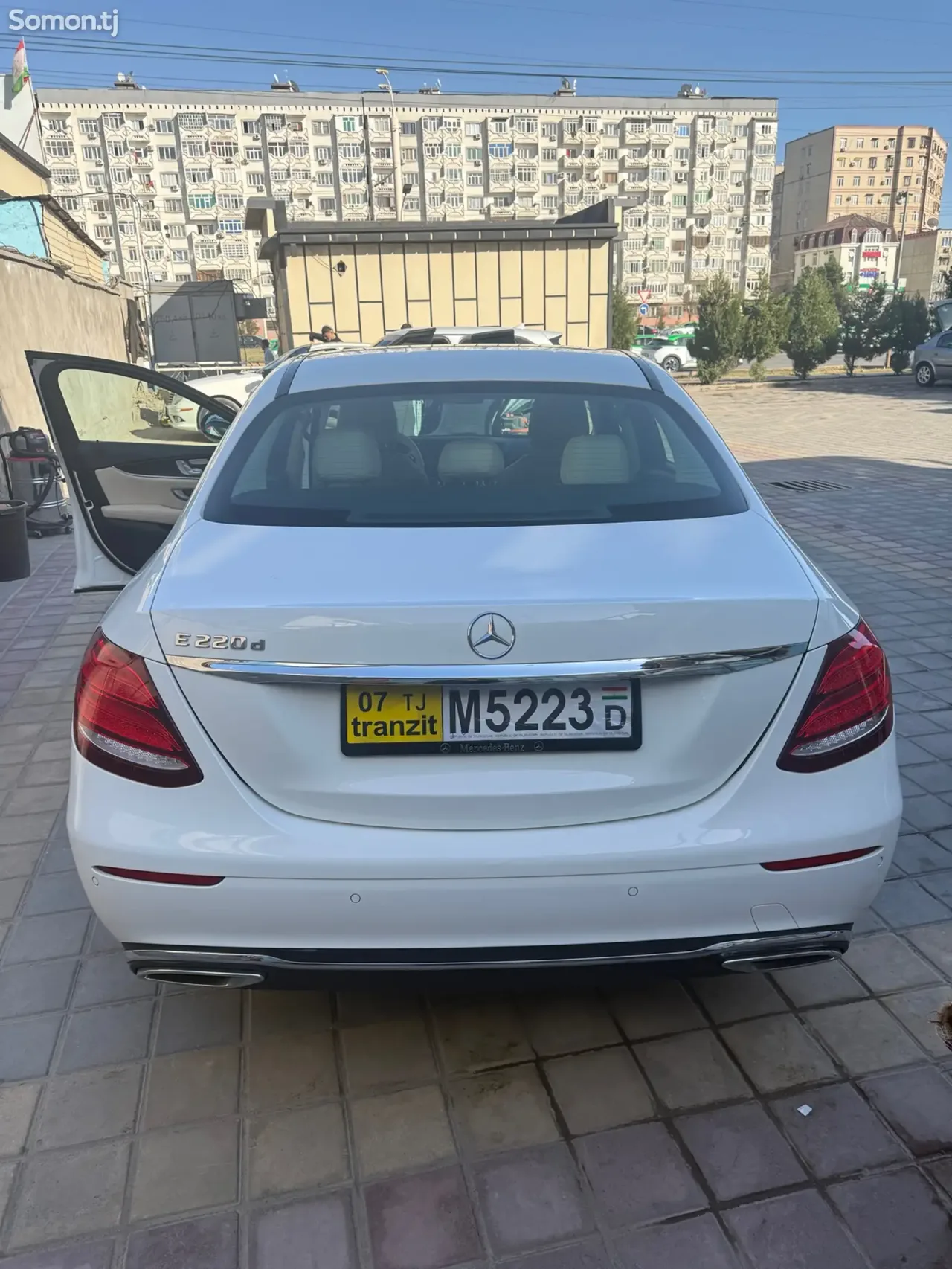 Mercedes-Benz E class 2016 · 2.0 AT