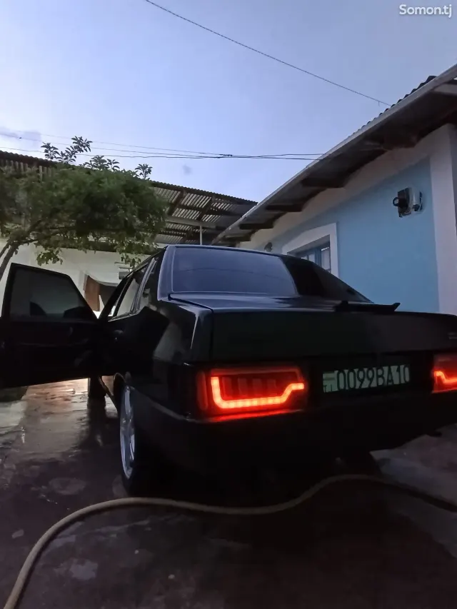 Lada (ВАЗ) 21099 2004 · 1.6 MT