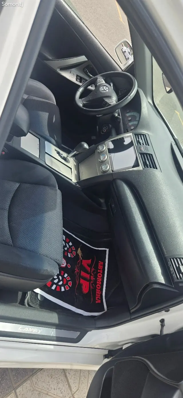 Toyota Camry 2011 · 2.5 AT