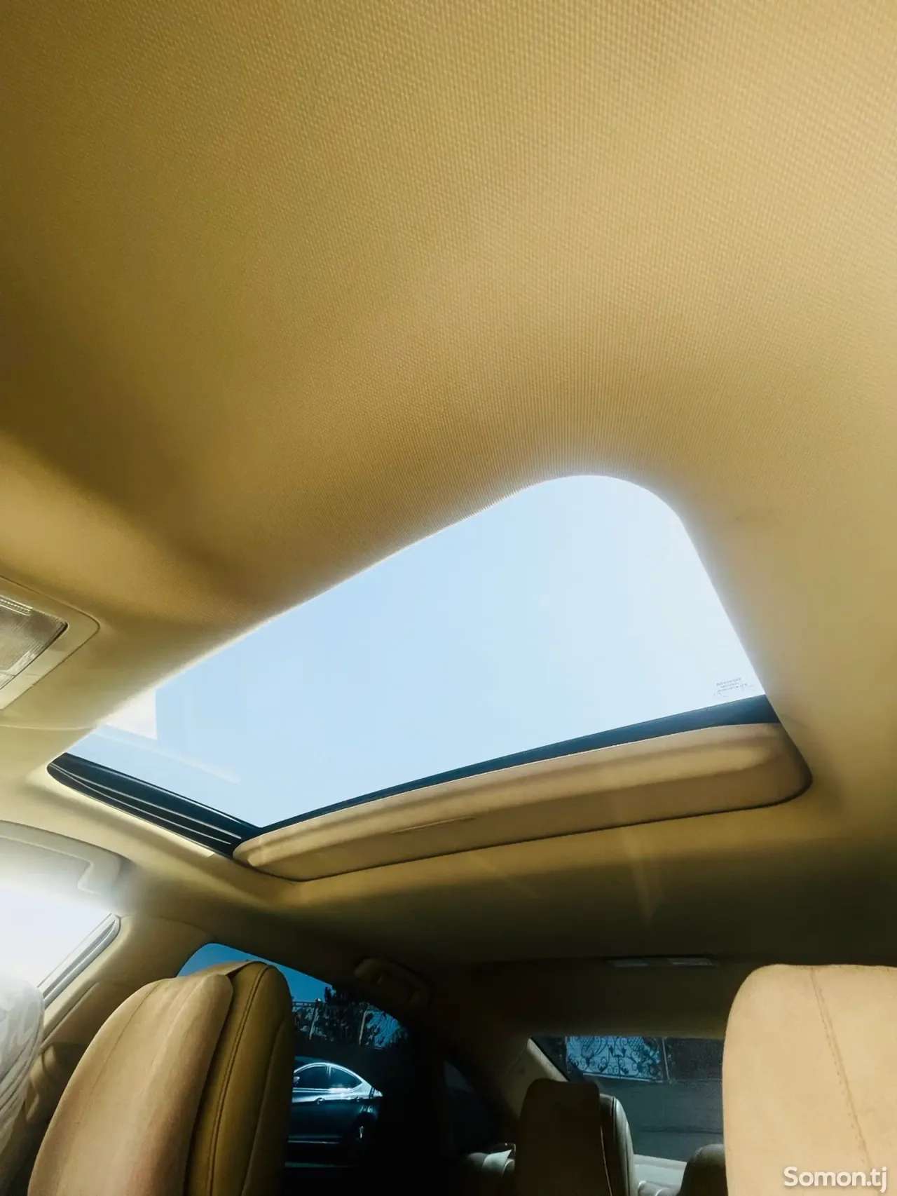 Toyota Avalon 2015 · 2.5 AT