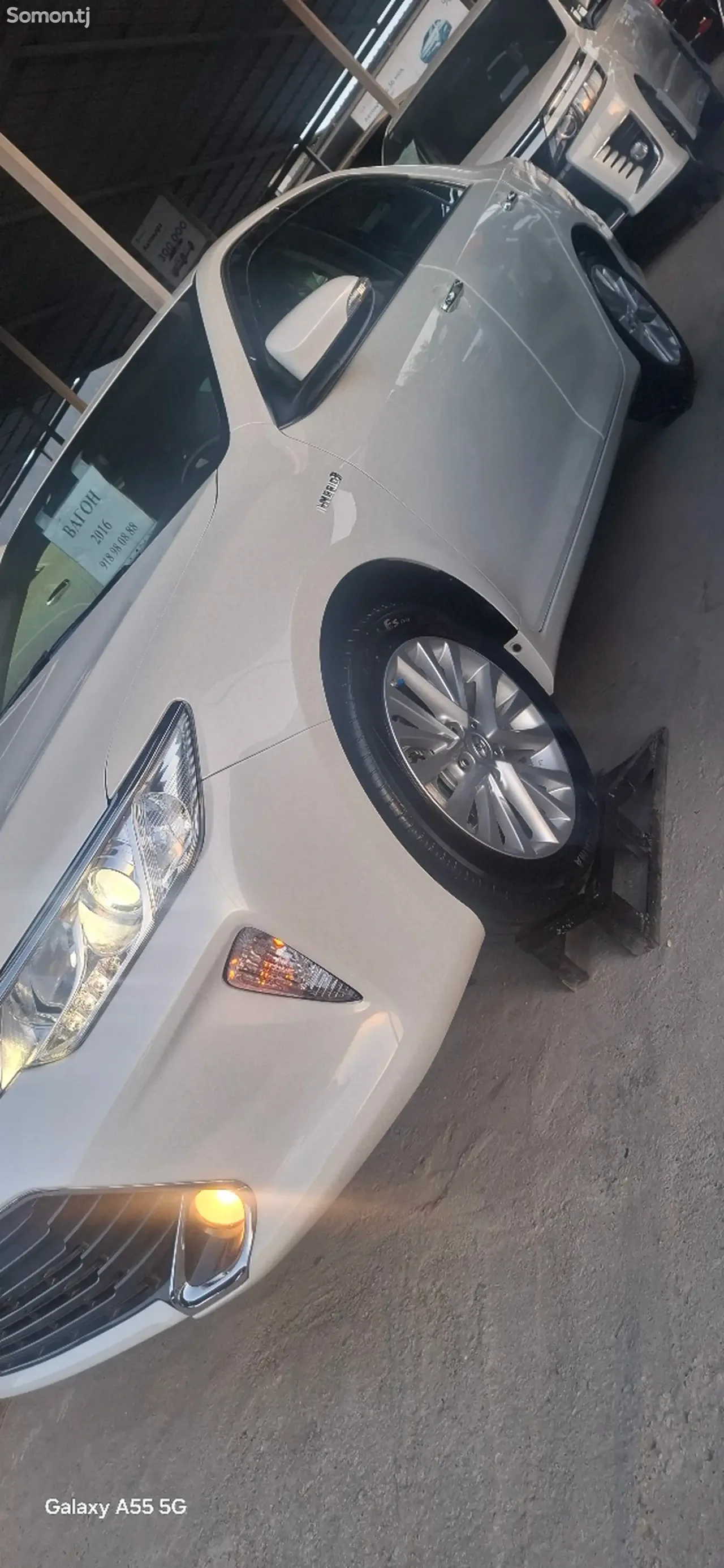 Toyota Camry 2015 · 2.5 AT