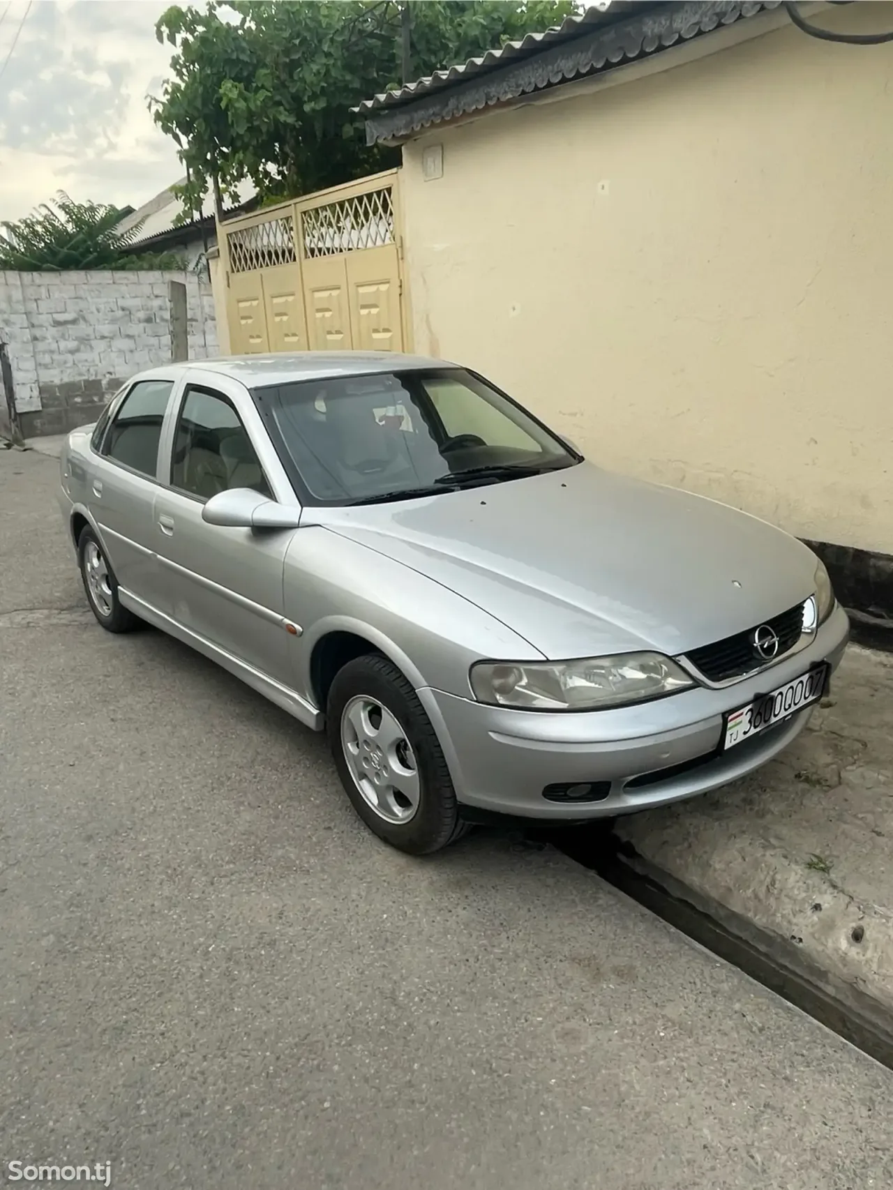 Opel Astra G 2001 · 1.8 MT